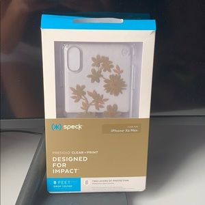 Speck case for iPhone XS Max